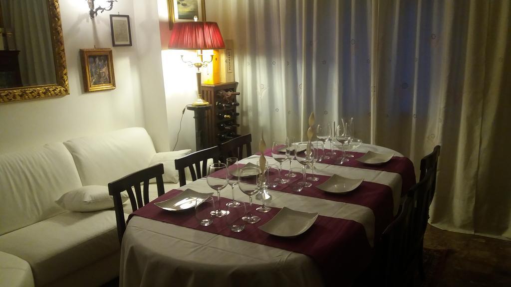 Guest House Il Marchese Del Grillo Рим Екстериор снимка