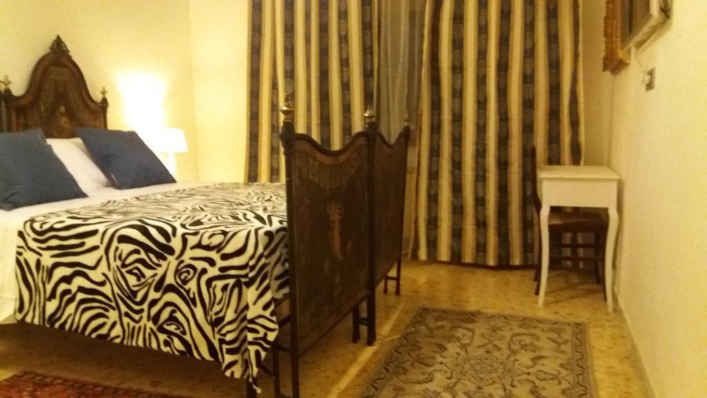 Guest House Il Marchese Del Grillo Рим Екстериор снимка