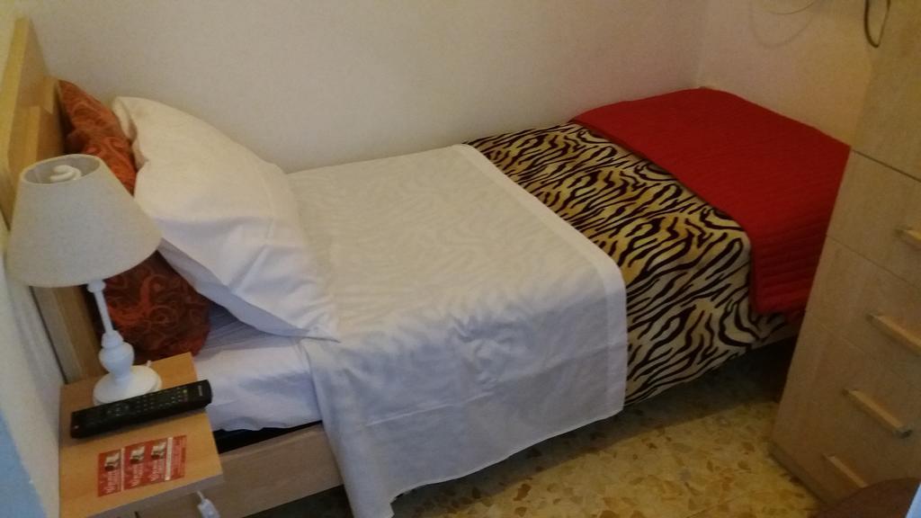 Guest House Il Marchese Del Grillo Рим Екстериор снимка
