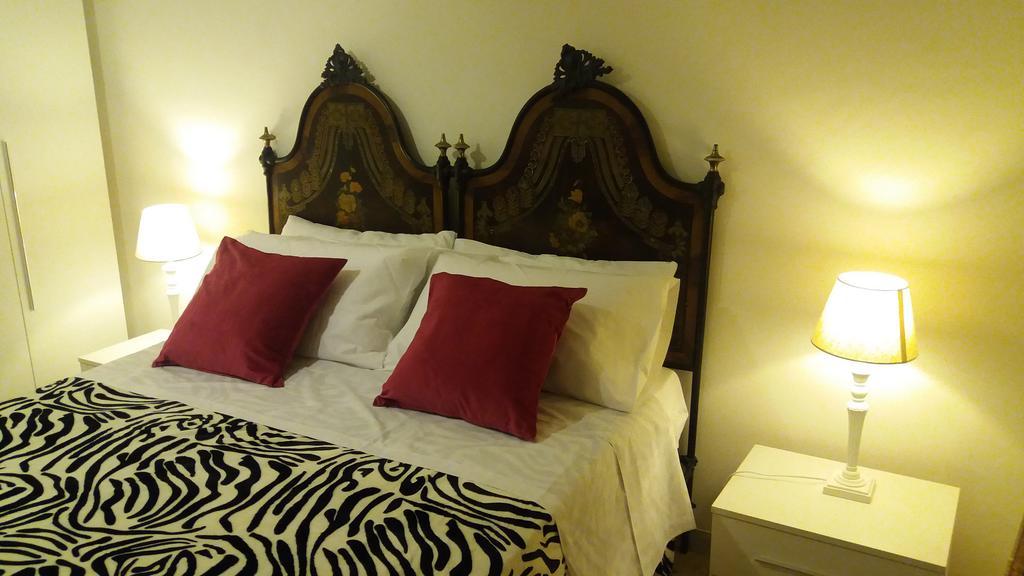 Guest House Il Marchese Del Grillo Рим Екстериор снимка